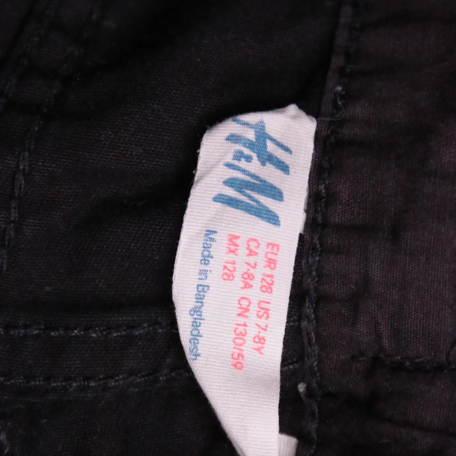 Чёрные джинсы H&M с прямыми штанинами, размер 128 см (8 лет)